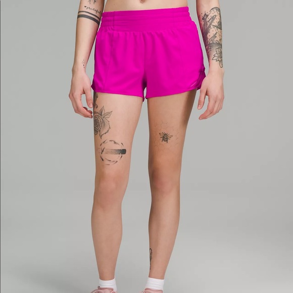 Lululemon Hotty Hot High-Rise Lined Short 2.5” - Picture 2 of 3